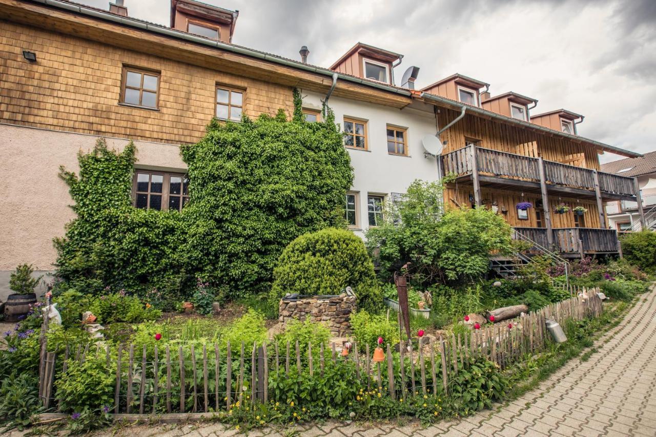 Landhotel Zum Matthiasl Bischofsreut エクステリア 写真