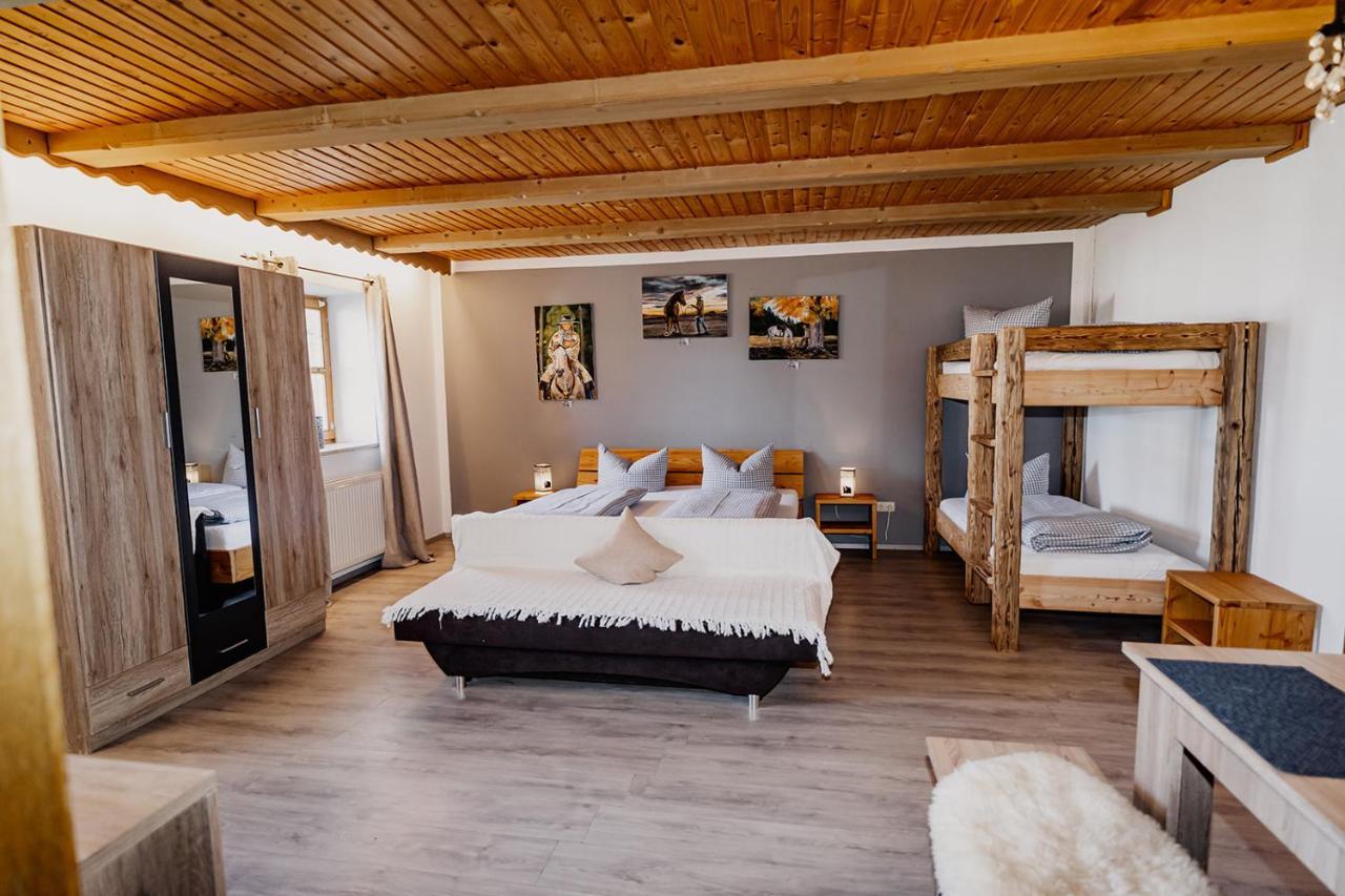 Landhotel Zum Matthiasl Bischofsreut エクステリア 写真