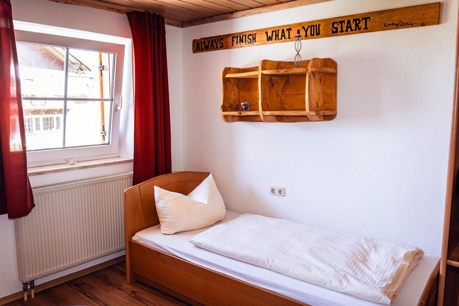 Landhotel Zum Matthiasl Bischofsreut エクステリア 写真