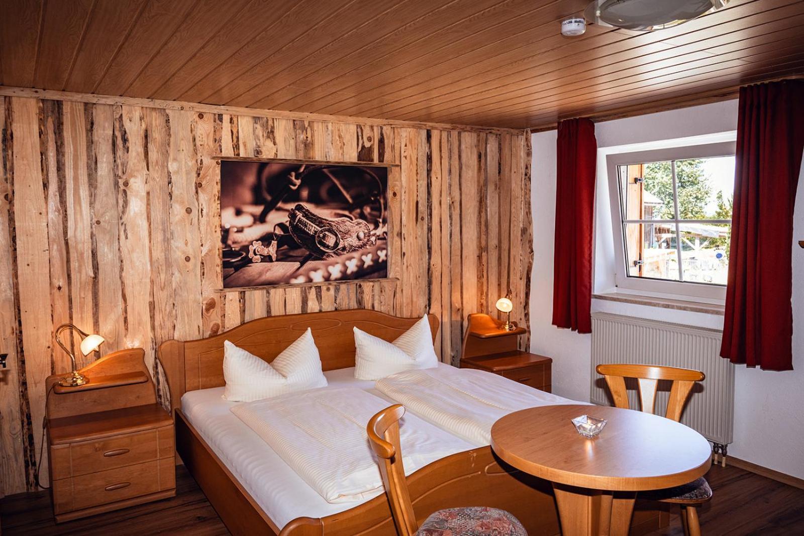Landhotel Zum Matthiasl Bischofsreut エクステリア 写真