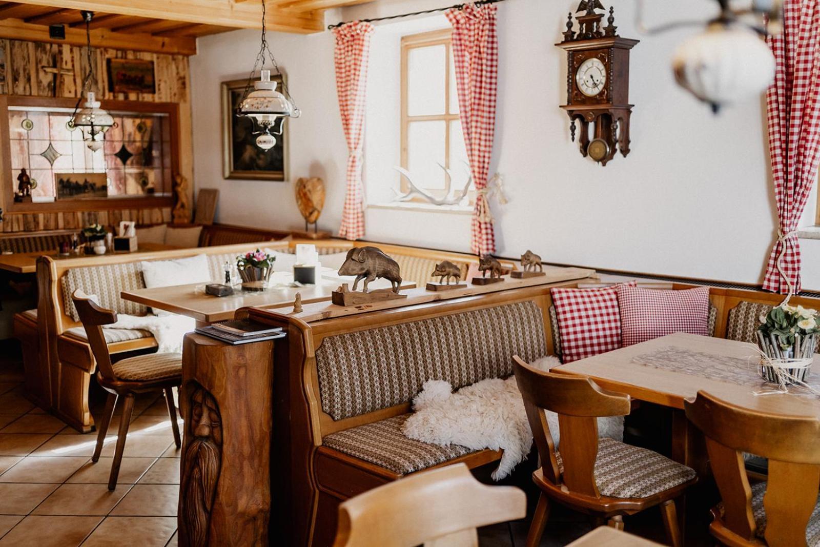 Landhotel Zum Matthiasl Bischofsreut エクステリア 写真