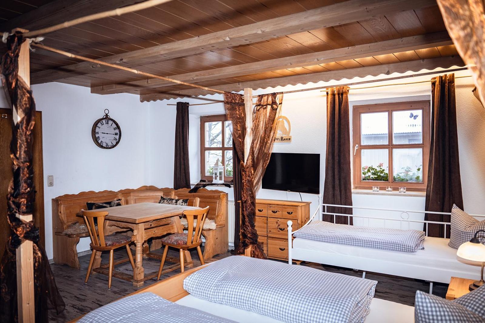 Landhotel Zum Matthiasl Bischofsreut エクステリア 写真