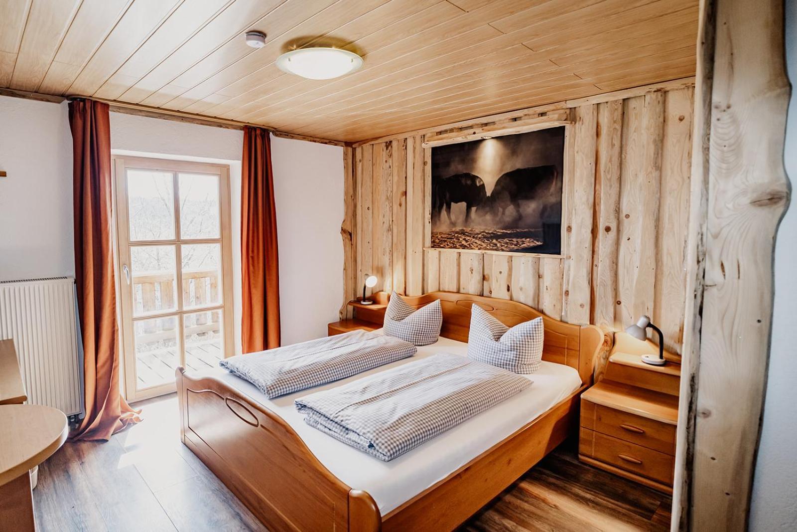 Landhotel Zum Matthiasl Bischofsreut エクステリア 写真